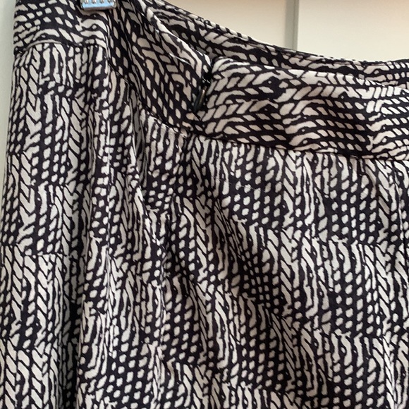 Cabi womens size 4 small flowy top and skirt - Picture 4 of 5